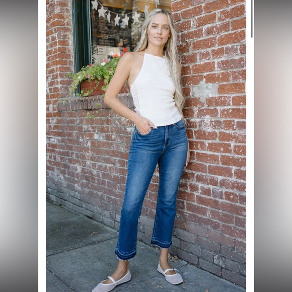 Judy Blue - Aurora High Rise Vintage Wash Kick Flare With Released Hem - 1/25 - Picture 3 of 11